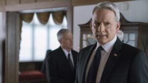 Смотреть на Лордфильм 2.0 Сериал Карточный домик 2013